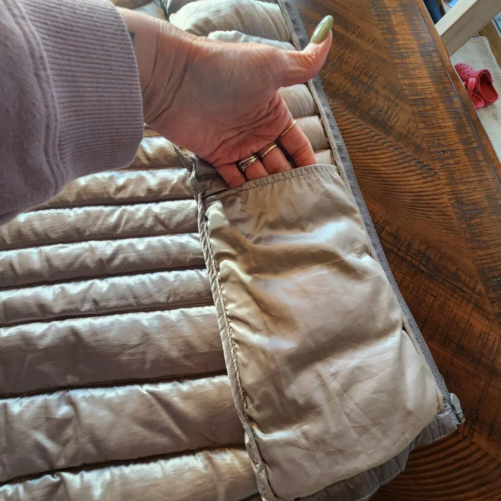Bernardo Goose Down Metallic Gray Quilted Puffer Vest | Large